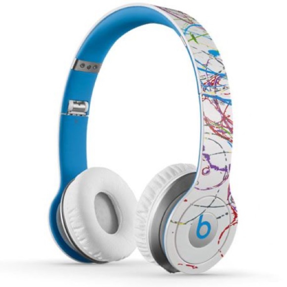 NWT SEALED IN BOX! Limited Edition Futura X Beats By Dre Solo HD Beats